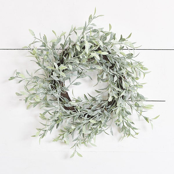13" Whispy Dusted Wreath